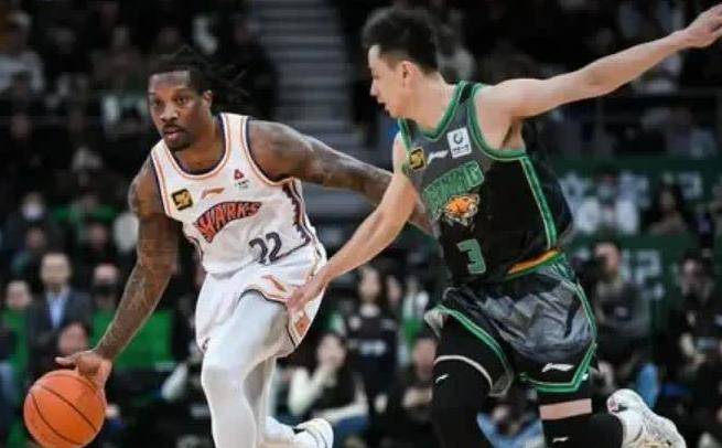 AYX中国关于冲刺阶段法兰克福备战亚冠，单刀错失细节曝光，球迷炸锅，控场能力受关注的信息