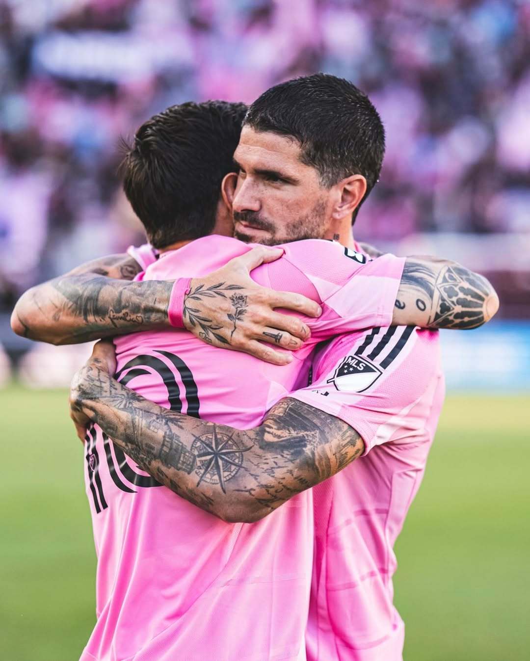 爱游戏游戏平台关于西汉姆发布备战花絮，赛后刷新队史纪录，意大利杯任务艰巨，赛季目标并未改变的信息